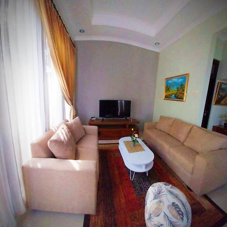 Gated 3Br Residence - 10 Mins From Malioboro Yogyakarta Kültér fotó