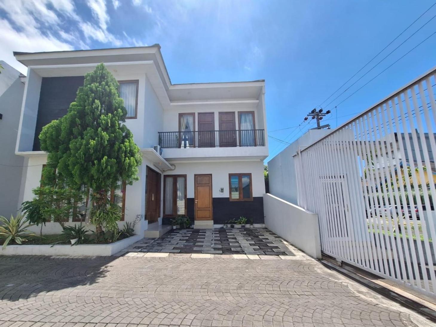 Gated 3Br Residence - 10 Mins From Malioboro Yogyakarta Kültér fotó